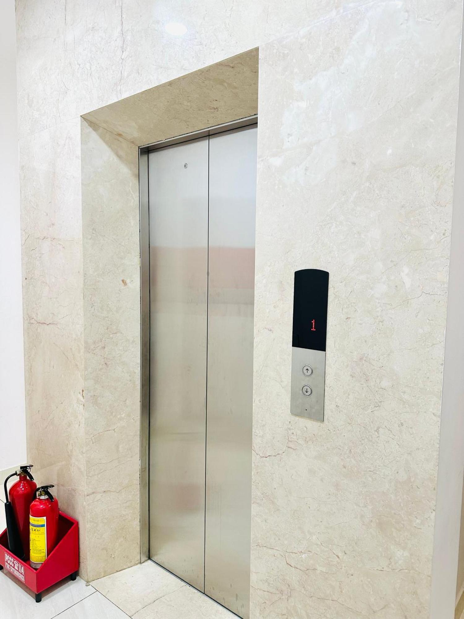 Modern Apartment Near Landmark81 Cidade de Ho Chi Minh Exterior foto